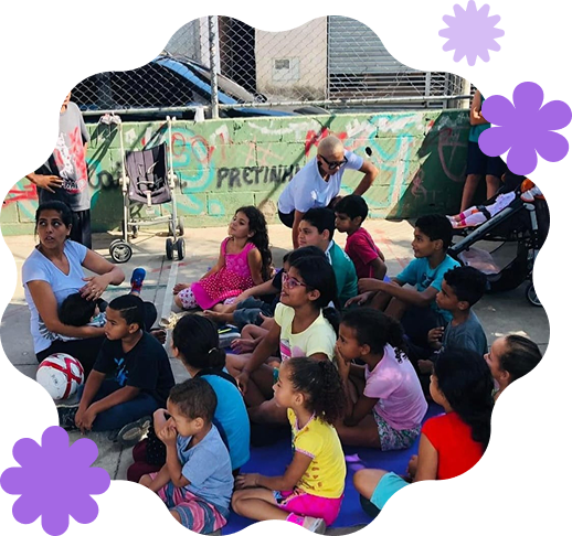 Imagem institucional decorada com moldura floral